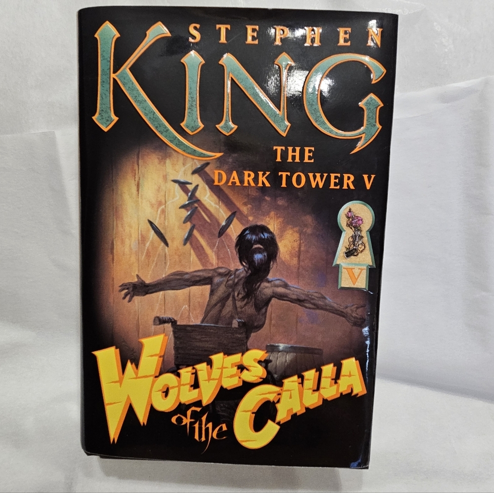 Hardcover The Dark Tower V "Wolves  of the Calla"